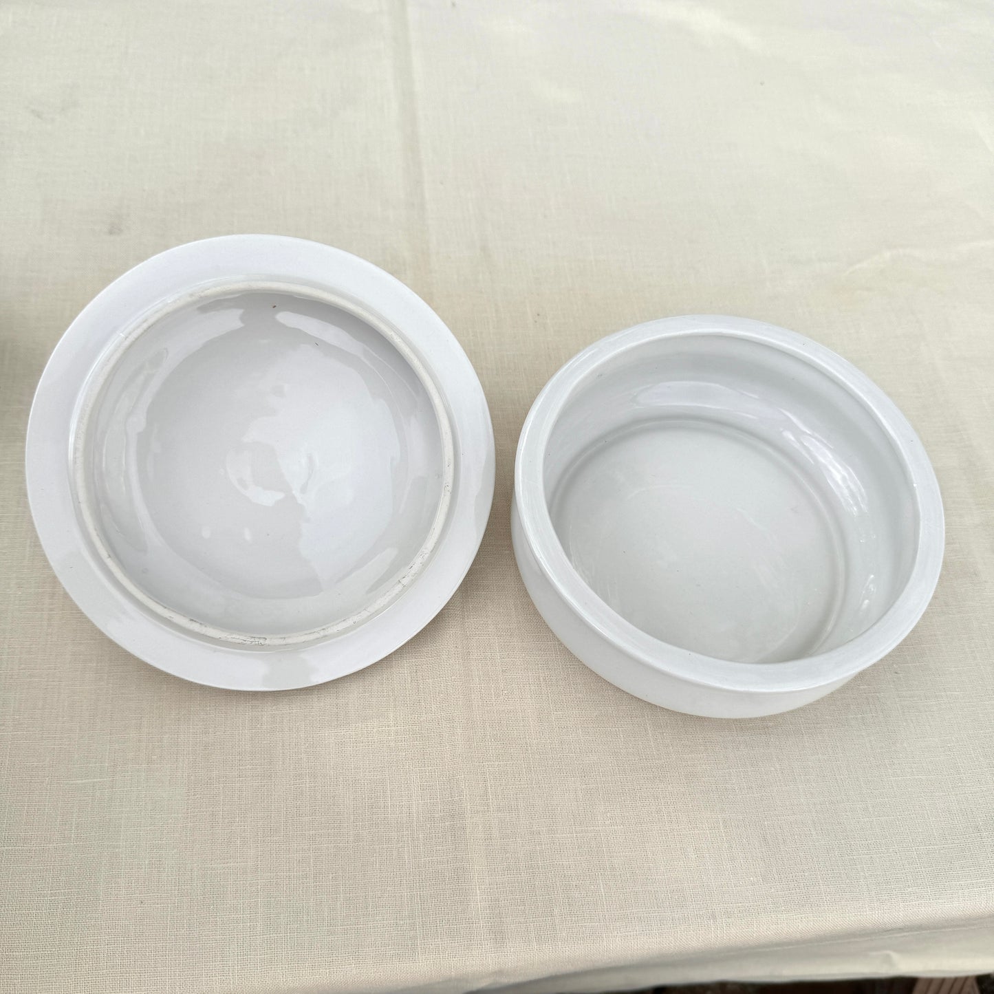 Vintage Italian Porcelain Rose Trinket Dish White Lidded Vanity Box