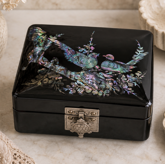 Vintage Black Lacquer Jewelry Box with Mother of Pearl Bird Inlay & Turtle Clasp