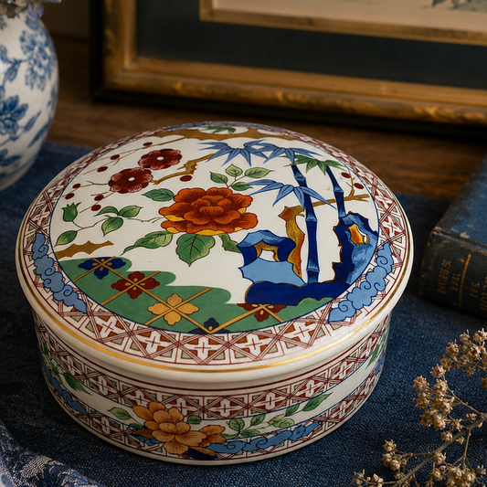 Vintage Imari Ware Trinket Box | Lidded Japanese Porcelain Dish