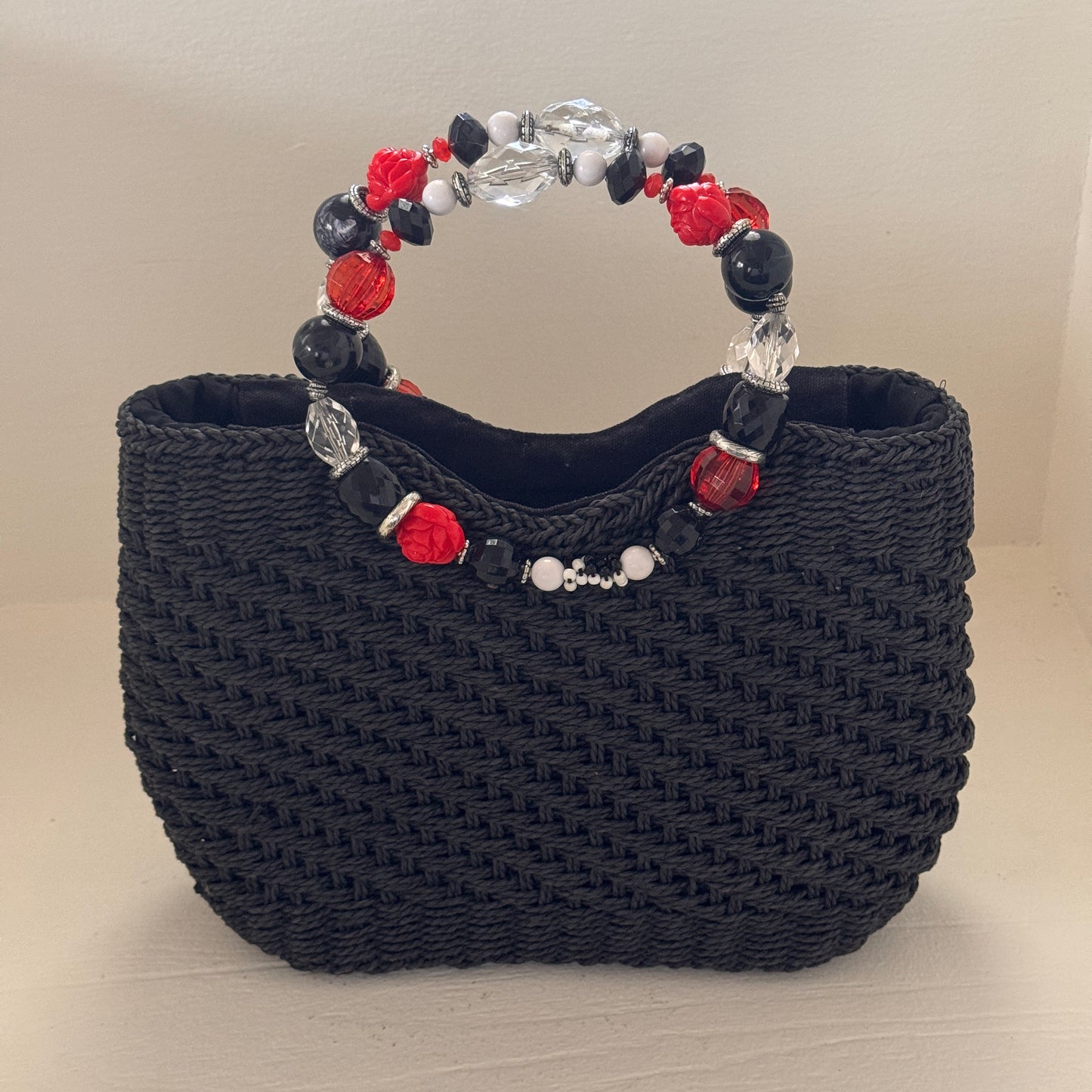 Capelli Straw Black Bag Beaded Handles VINTAGE | STRAW BAG | BEADED HANDLES