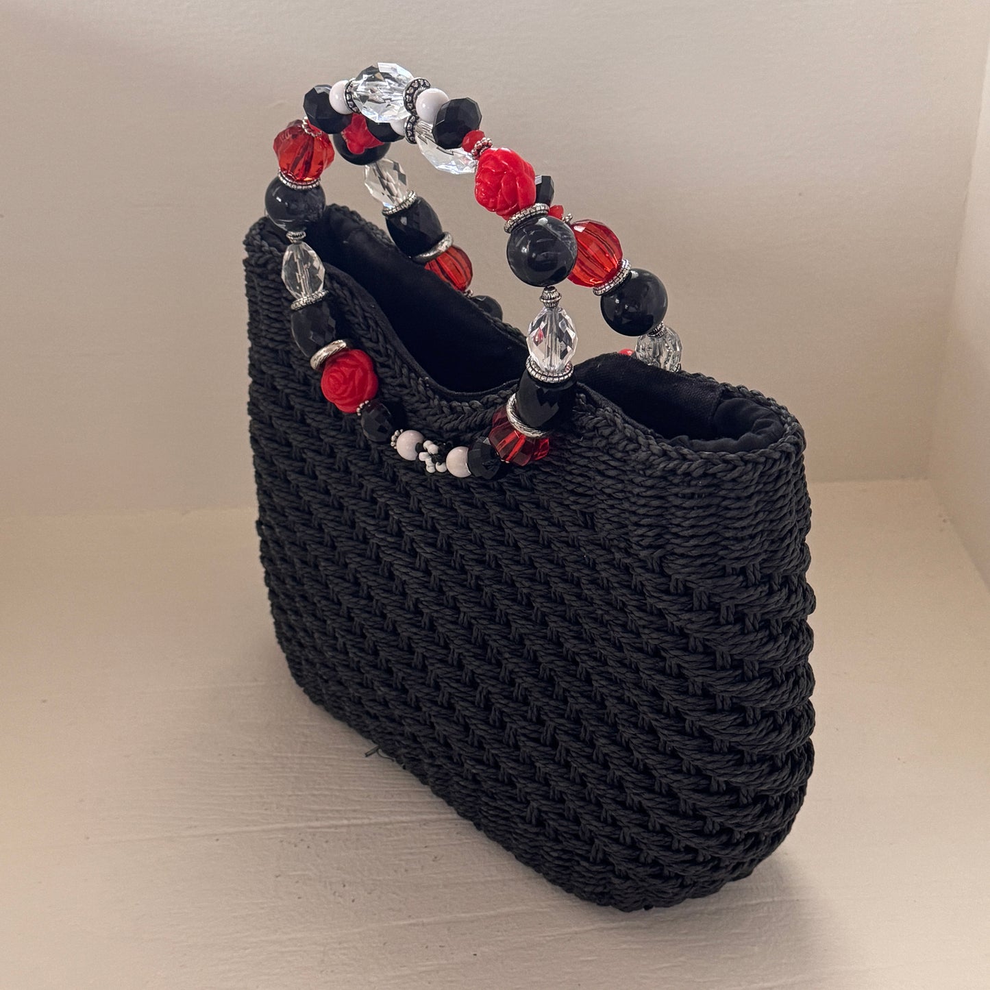 Capelli Straw Black Bag Beaded Handles VINTAGE | STRAW BAG | BEADED HANDLES