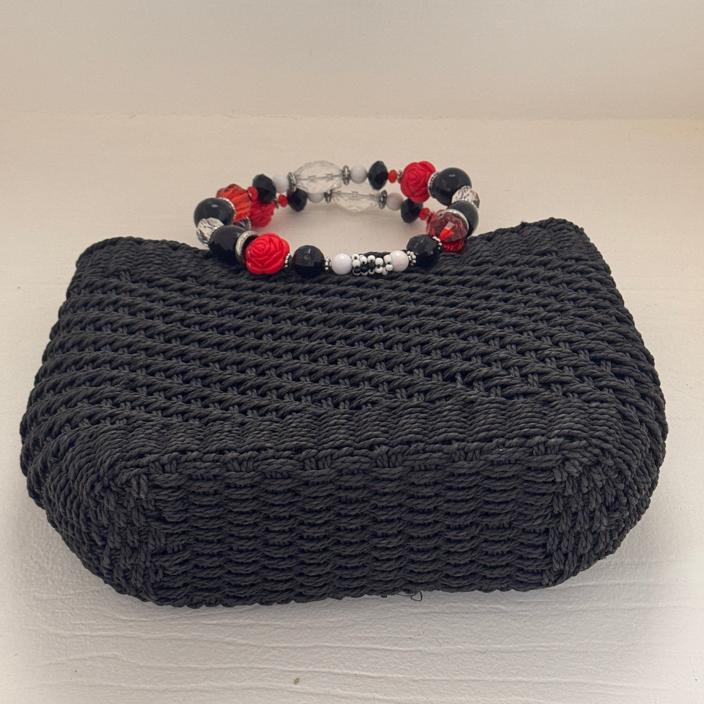 Capelli Straw Black Bag Beaded Handles VINTAGE | STRAW BAG | BEADED HANDLES