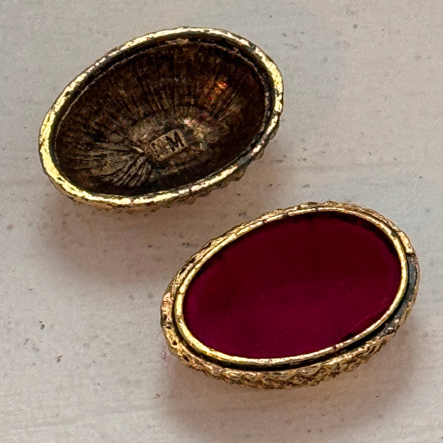 Vintage Neiman Marcus Gold Tone Oval Trinket Box | Textured Jewelry Keepsake Box