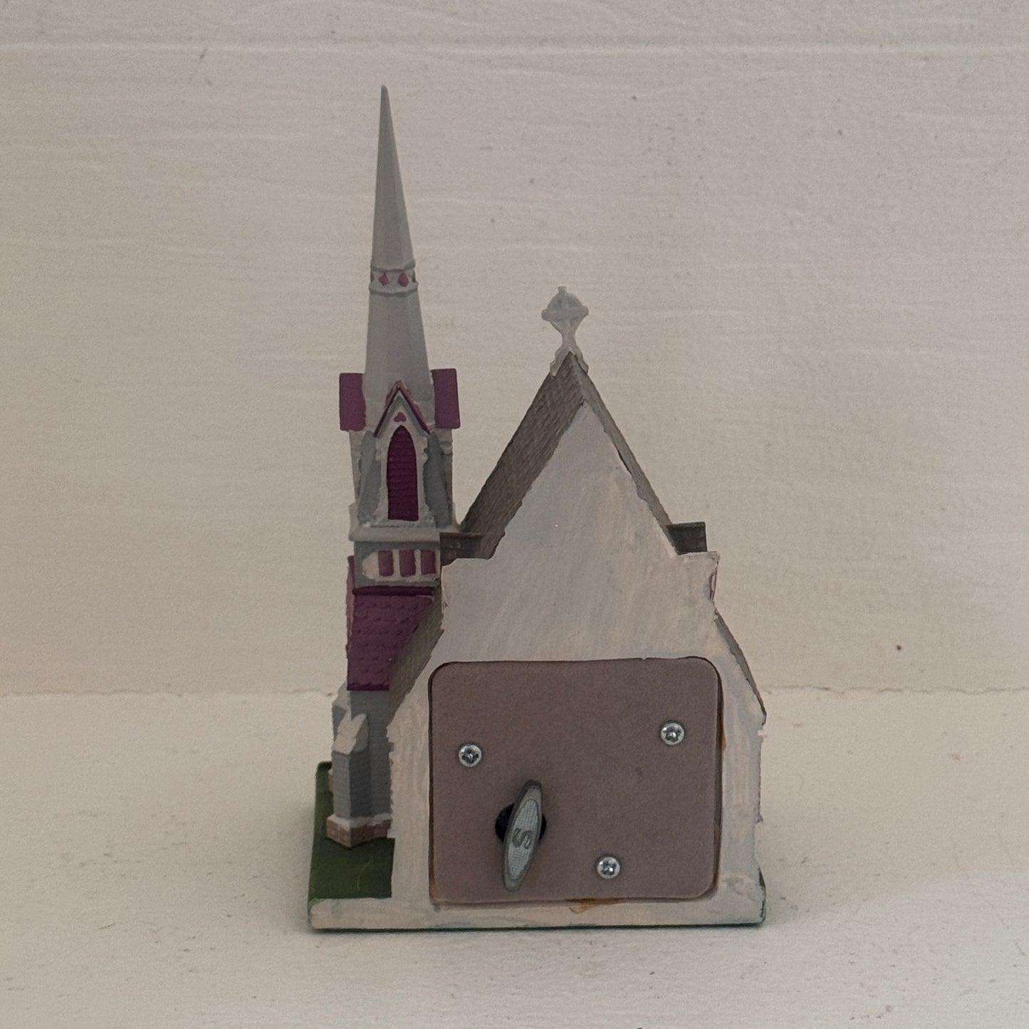 Vintage Lefton China Church Music Box – Plays “Ave Maria” – 1995 Lighted Chapel Figurine