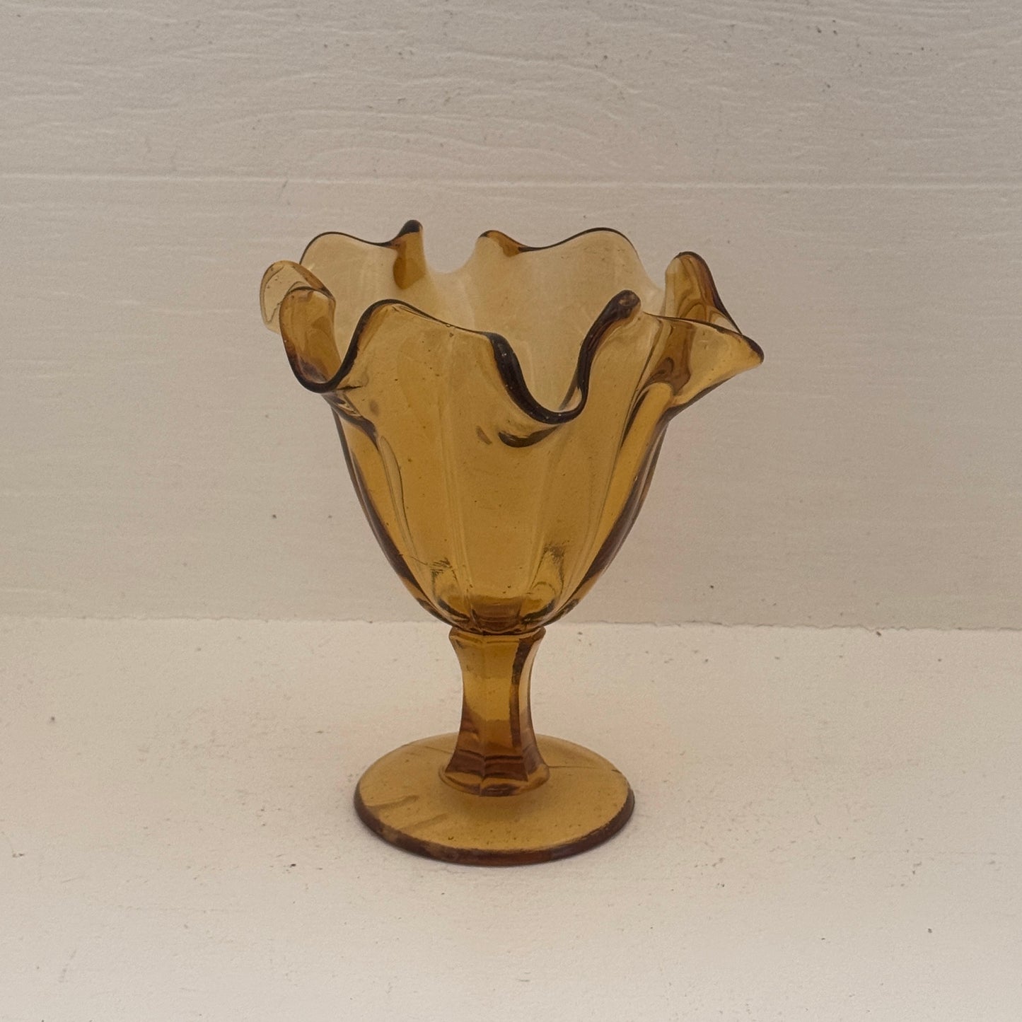 Vintage Amber Handkerchief Glass Vase | Mid Century Pedestal Vase | Scalloped Art Glass Centerpiece